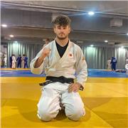 Entrenador personal con experiencia en varios deportes, entrenamiento para cualquier edad y disciplina deportiva, ya sea gimnasio, deportes individuales, colectivos